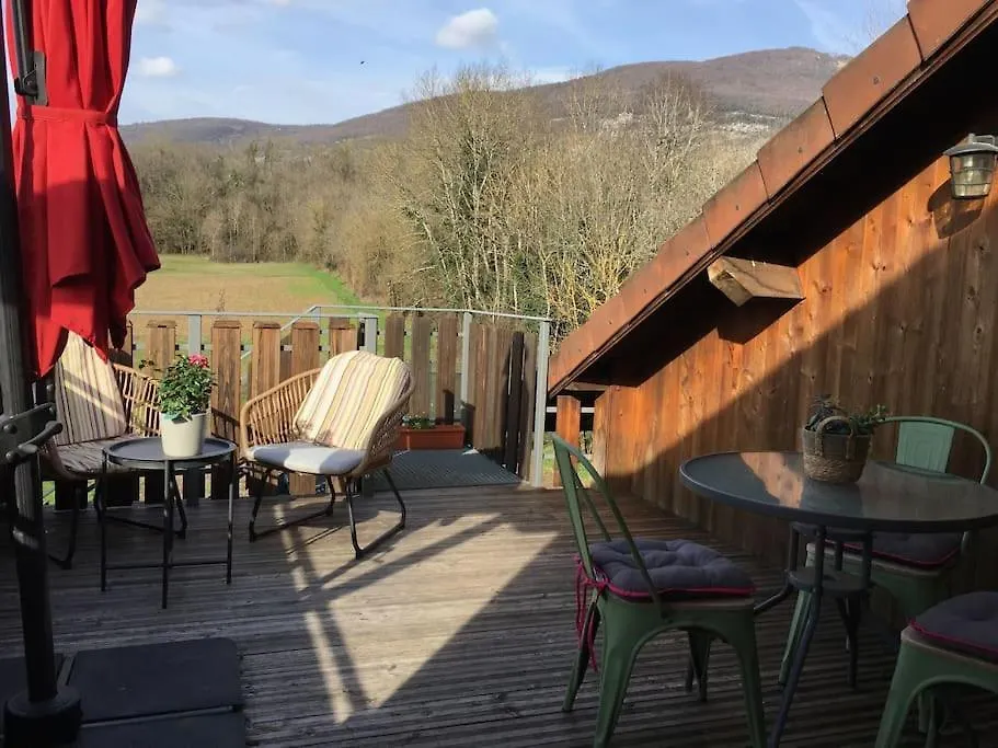 Gite Des Buis De L'Ain Groslee Apartment